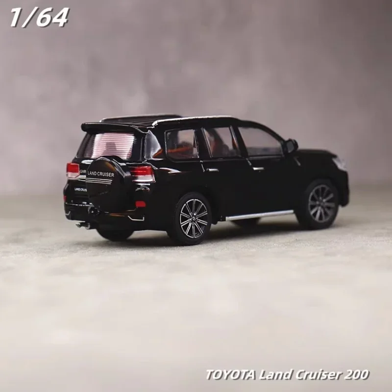 1/64 Land Cruiser LC200 Land Cruiser Off-road, модель из литого сплава, детская коллекция игрушек для праздников, подарки друзьям.