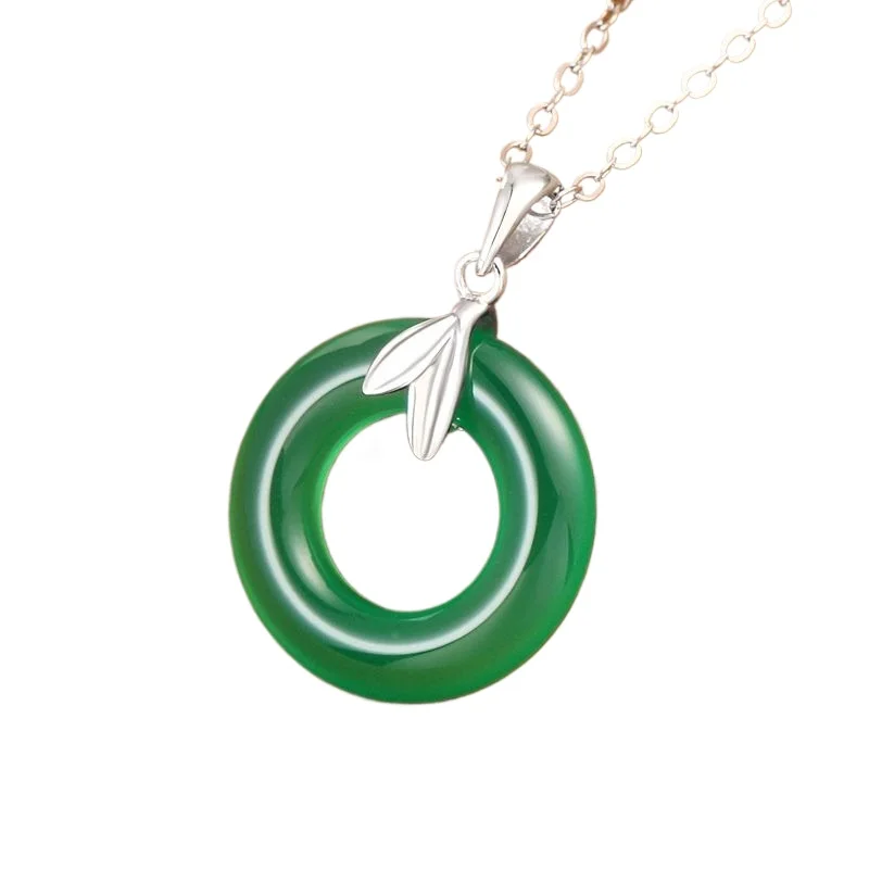 

Sterling silver inlaid green chalcedony bamboo leaf pendant female collarbone chain Chinese style hollow safety buckle niche