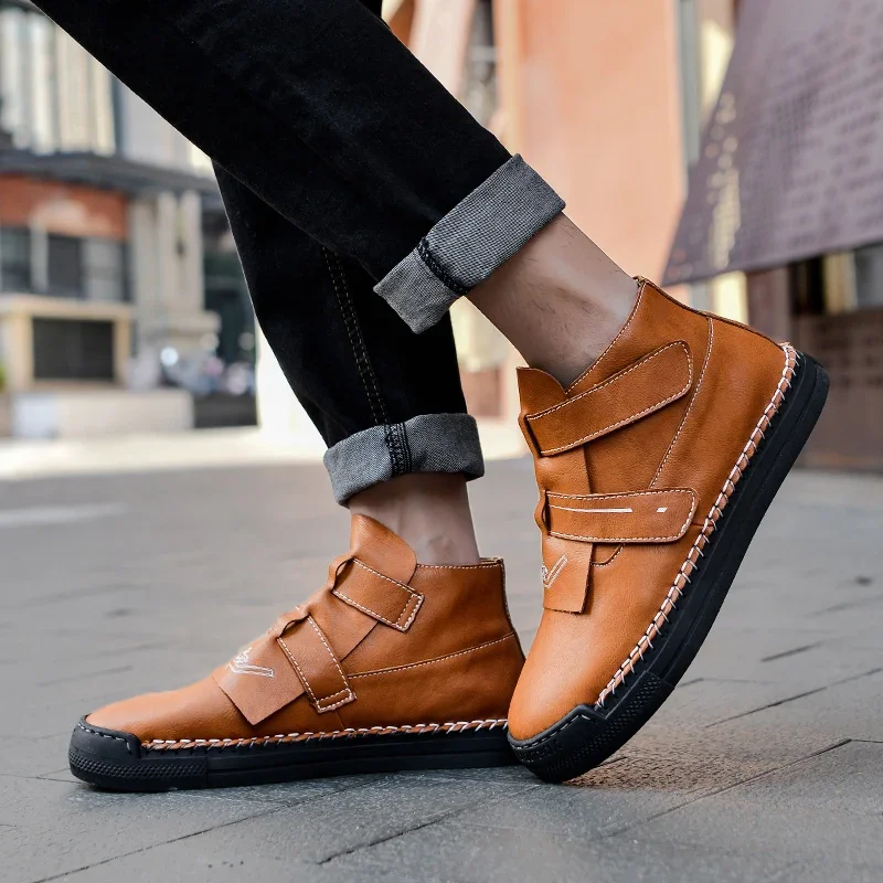 

Hot Selling Men's Casual Leather Versatile Shoe Are Comfortable and Low Top Boots That Are Essential for Going Out on The Street