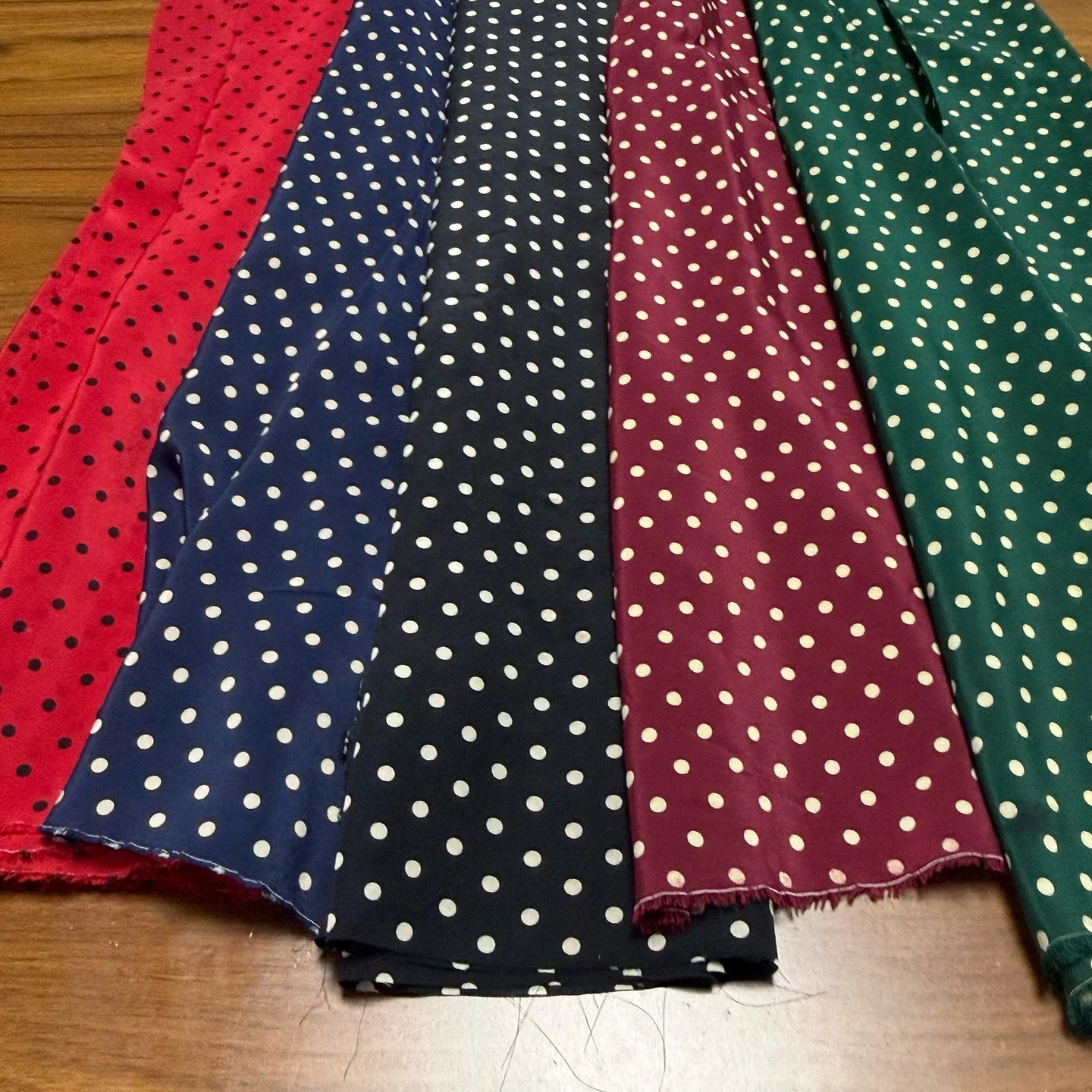 heavyweight-silk-print-fabric-national-style-drapery-qipao-dress-making-fabric-dot-reshaped-true-silk-for-clothing-industry