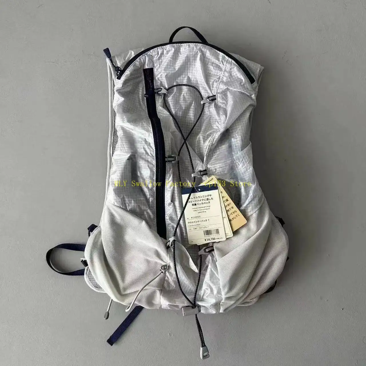 Single lightweight function outdoor, the same hiking outdoor crossing running weight loss shoulder back