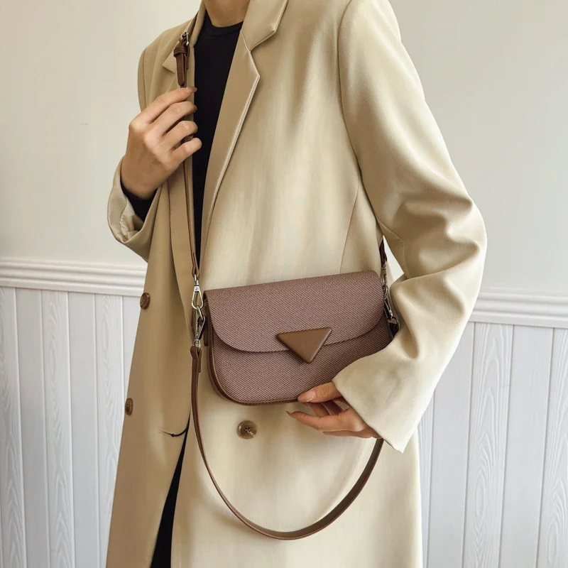 

Chic Designer Messenger Bag For Women Premium Leather Crossbody Shoulder Handbag Tote Bag Ladies Travel Gift