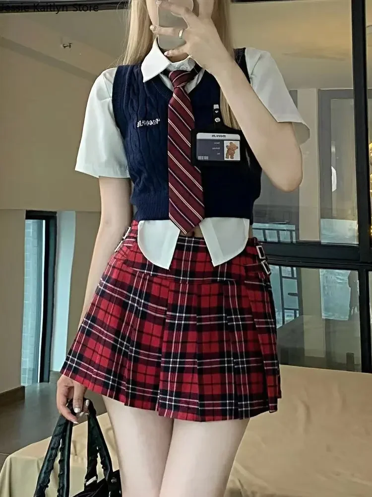 女性のための日本のカワイイ制服、韓国のファッション、かわいいアニメのコスプレ、Vネックセーター、ベストとミニスカートセット、学生の女の子