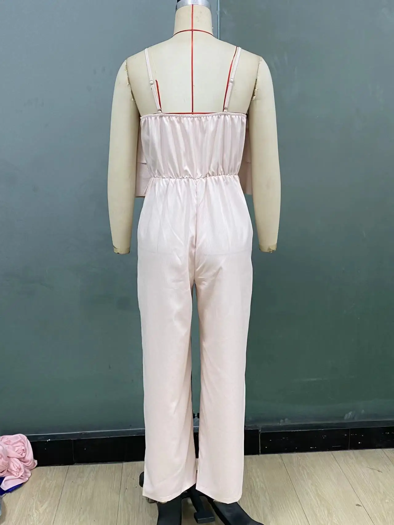 Women's Jumpsuit 2025 Fashion Spring and Summer Latest Hot Selling Style, Casual, Minimalist Chic Lotus Leaf Suspender Jumpsuit