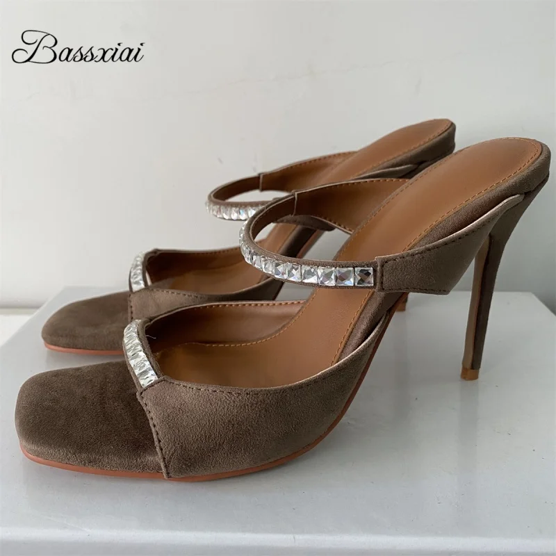 

Распродажа. Женская обувь, размер 37. Без возврата и возврата.