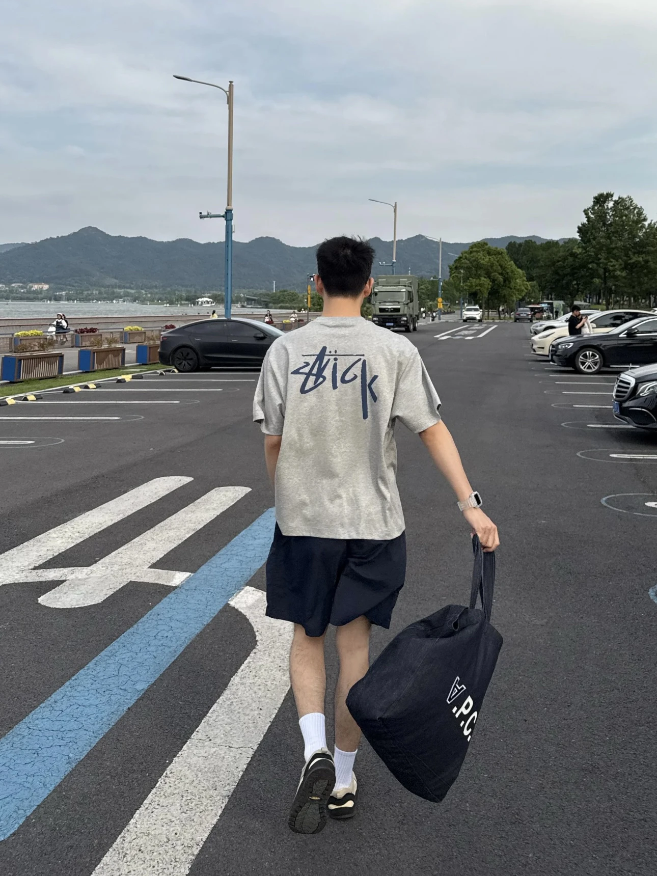 

Ele Heavy Du Waed Свободные широкие брюки-карго Несколько kets Молодежные корейские брюки Sle ort для повседневной носки