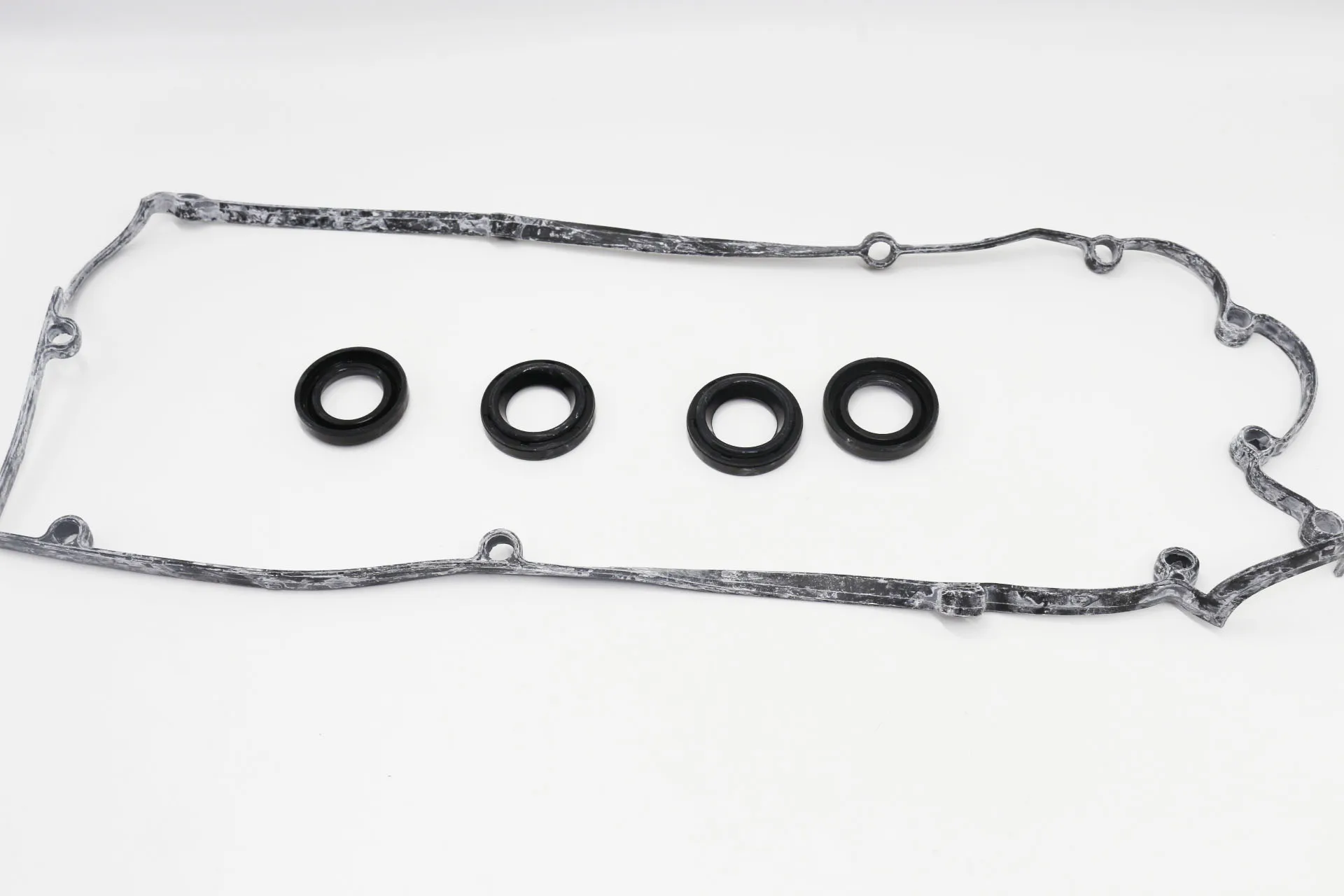 For Kia 2244126800 Engine Valve Cover Gasket fits 2005-2006