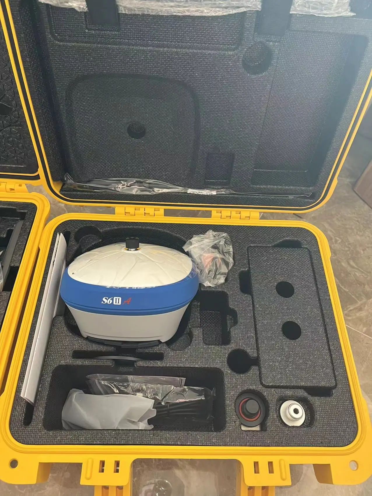 Receptor GNSS STONEX S980A com rádio de 5 Watts e Atlas S6II RTK