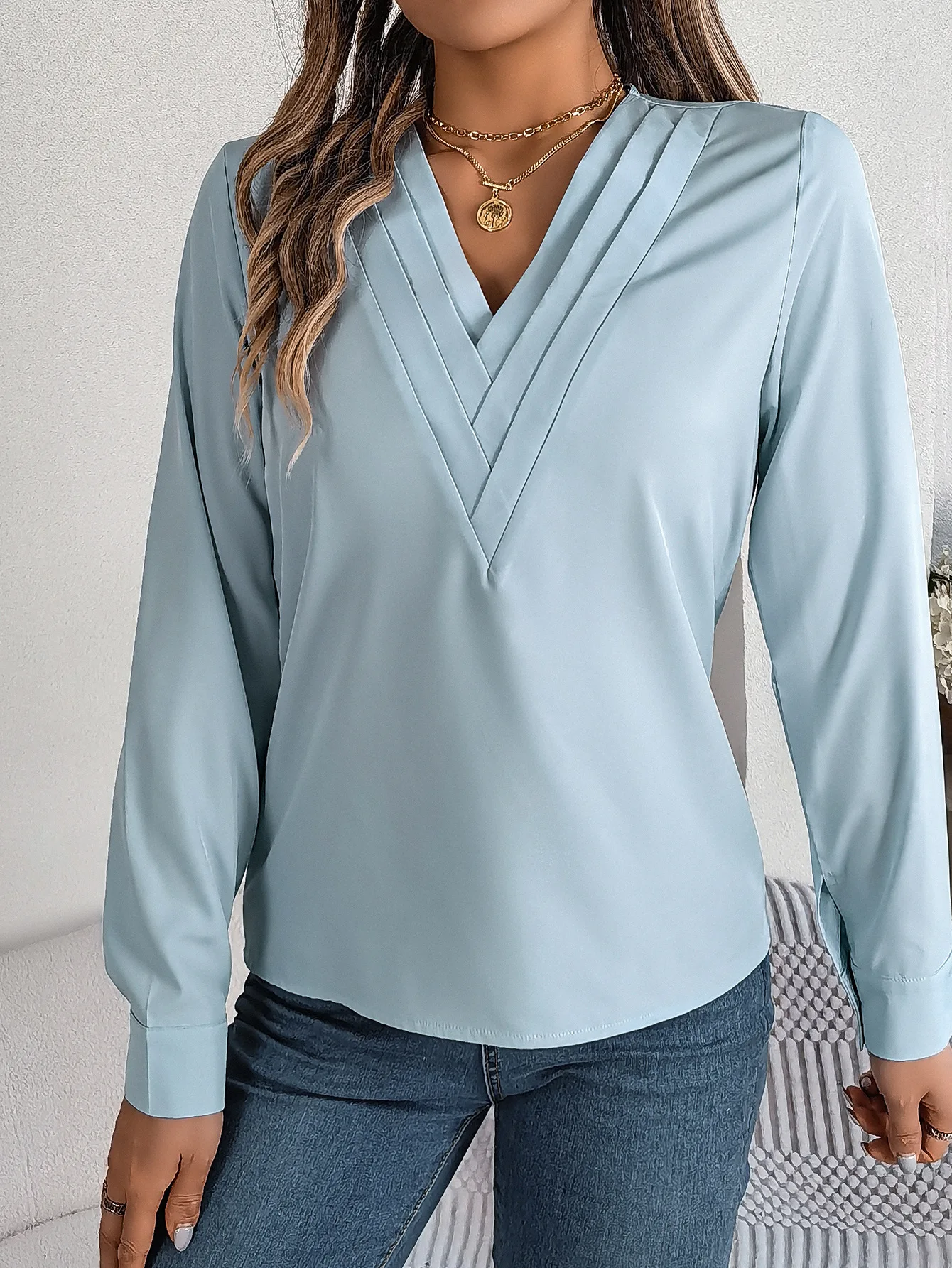 2026 Spring New Women's Fashion Elegant Solid Color Stacked V-neck Long Sleeve Shirt Casual Versatile Office Commuter Lady Top