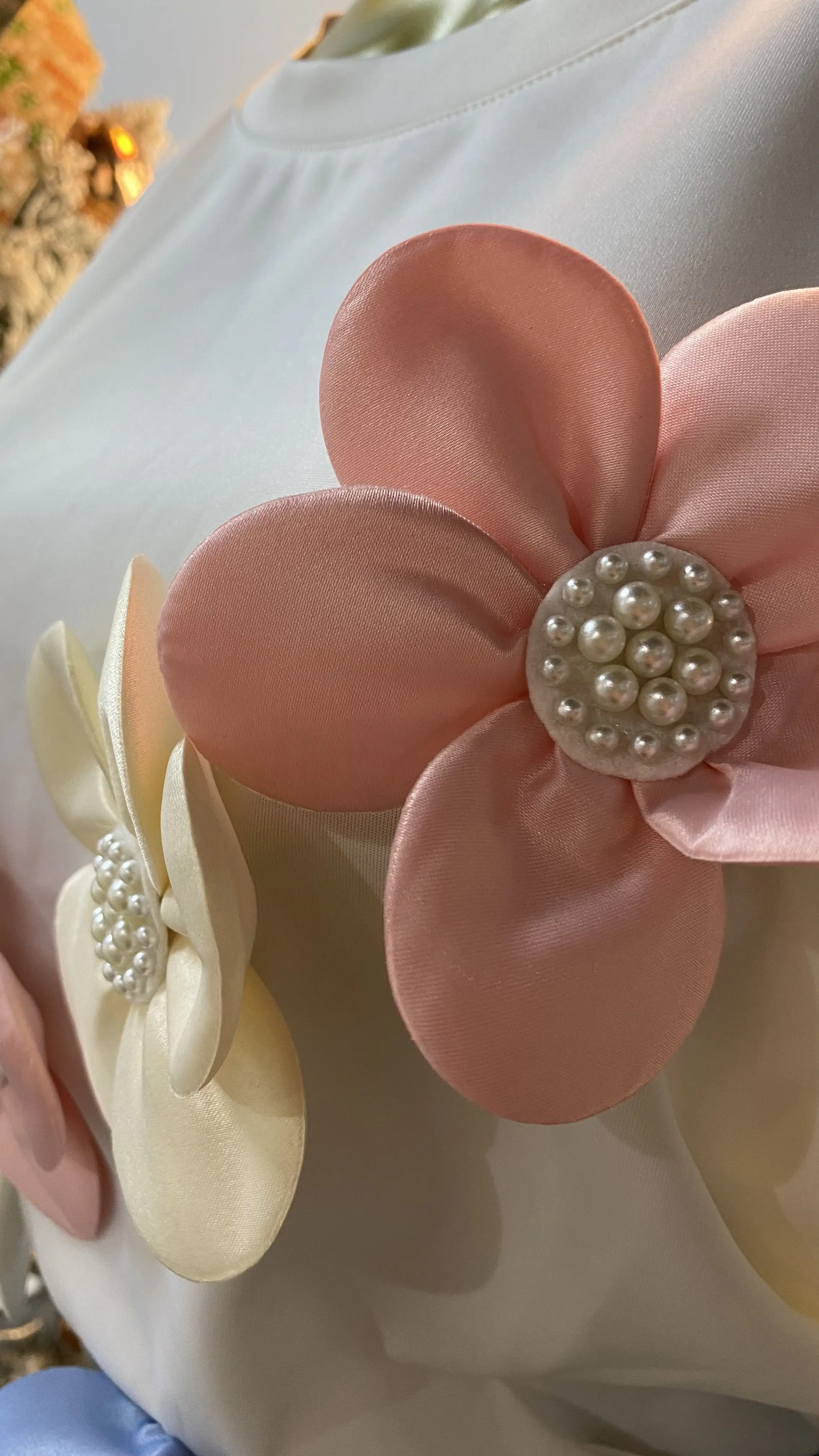 เสื้อยืดลายดอกไม้ 3 มิติ แฟชั่นไซส์ใหญ่ ฤดูร้อน 2025 + กางเกงยีนส์ทรงตรงประดับเพชรหลากสี-GZMM511