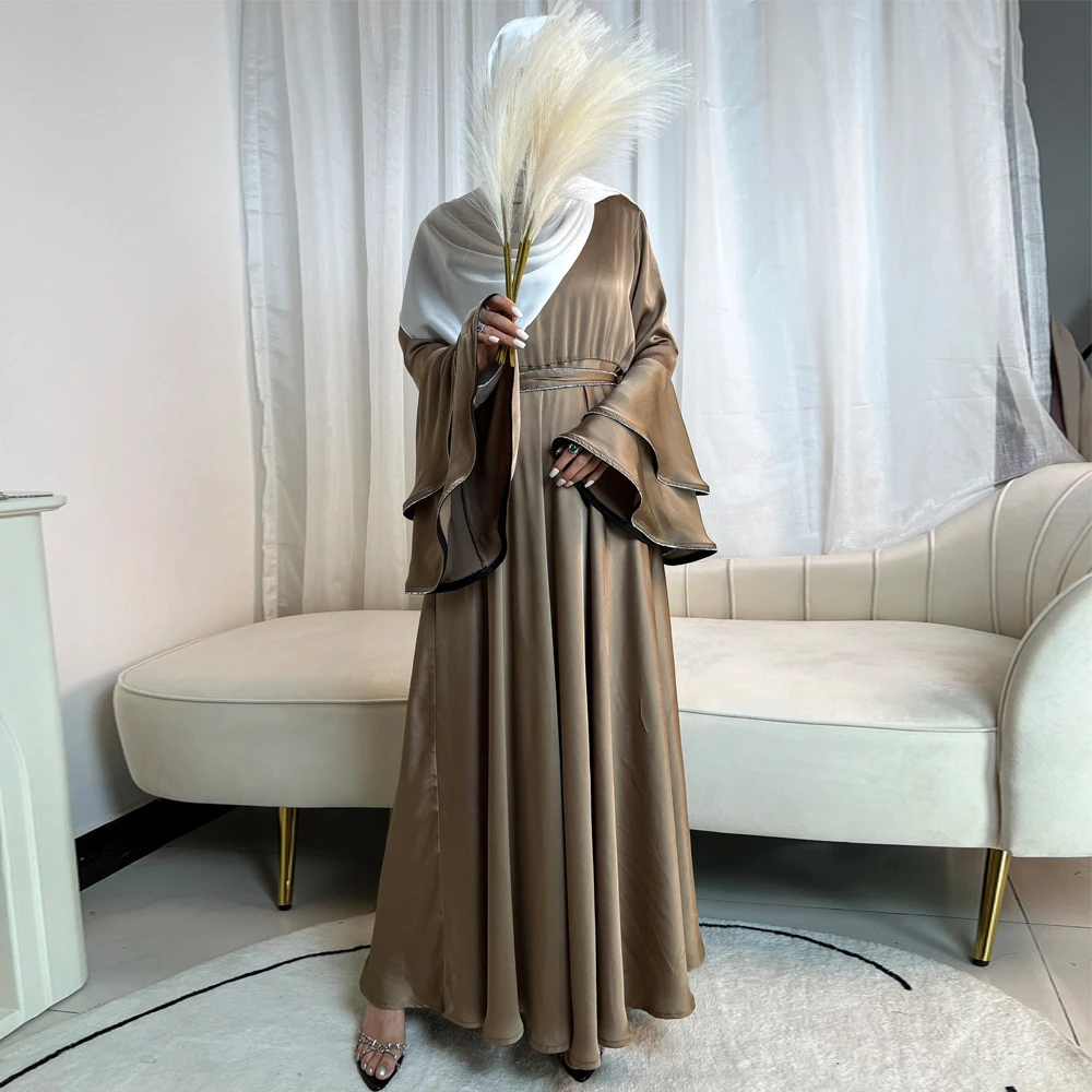 

Muslim new luxury fashion diamond bar trumpet sleeve long style connected skirt long skirt long robe ethnic clothing