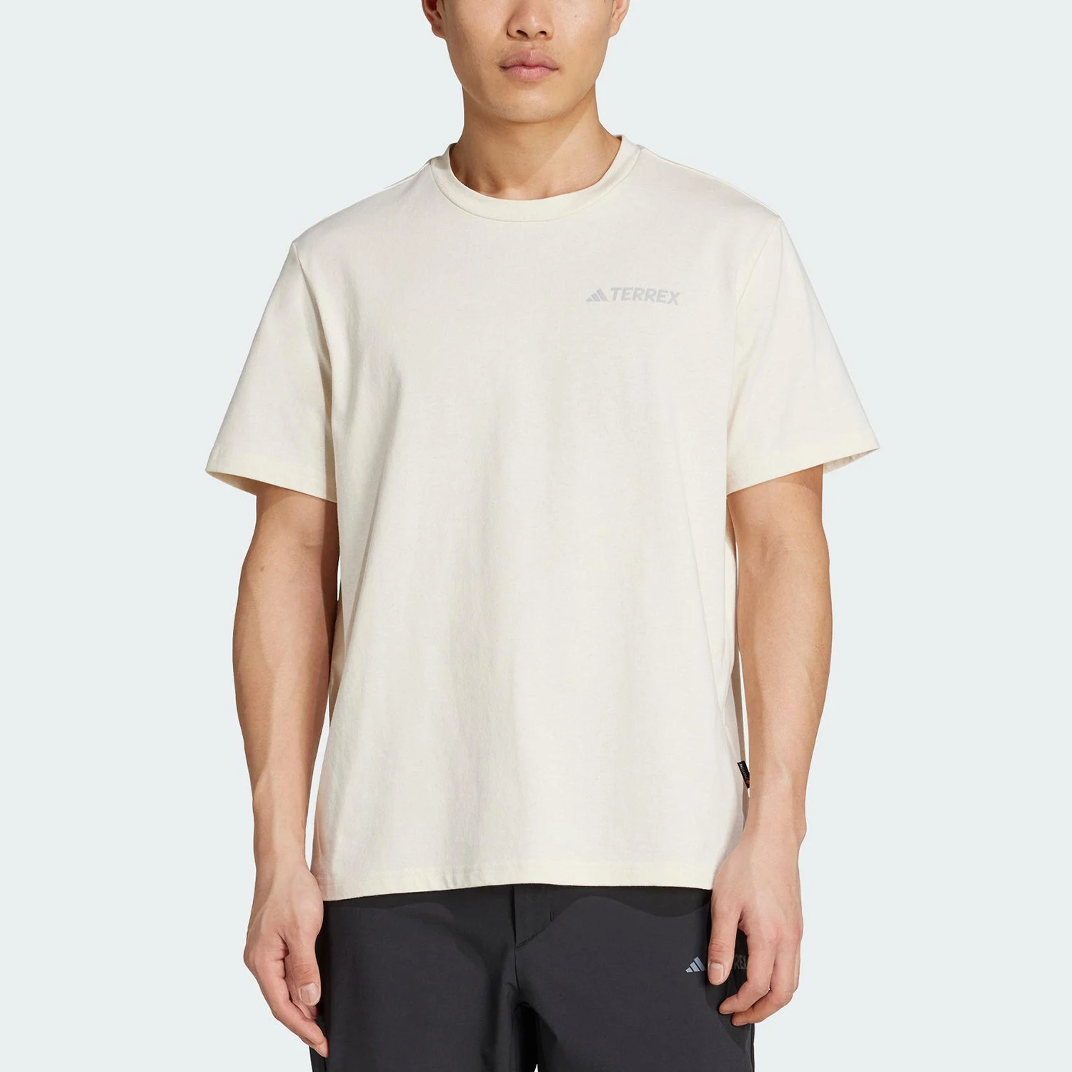 

Оригинальная летняя мужская спортивная футболка Adidas для занятий спортом на открытом воздухе, свободного кроя, дышащая, с короткими рукавами JI8310