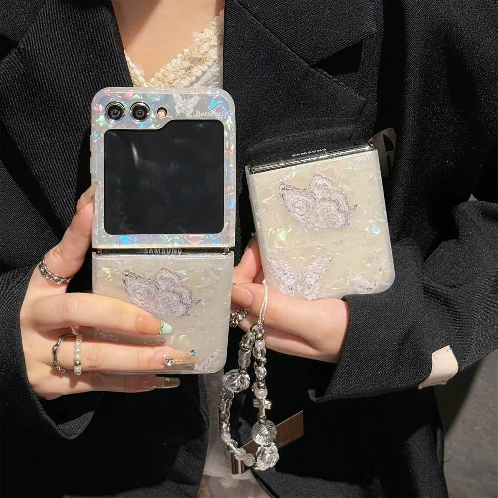 

Luxury Crystal Bracelet Phone Case For Samsung Galaxy Z Flip 5 4 3 flip5 flip4 flip3 Zflip4 zflip5 Cute Laser Shell Butterfly