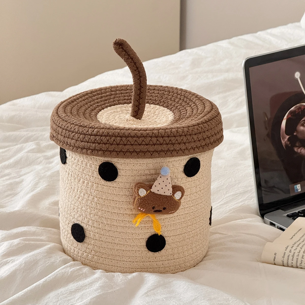 Sundries sorting basket Cosmetics desktop storage box