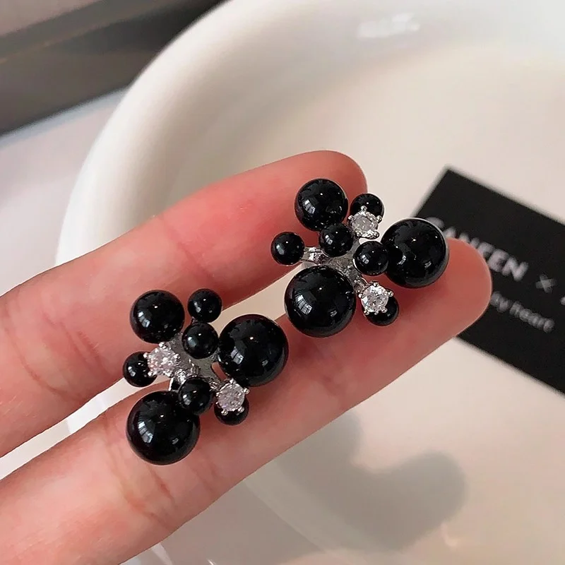 Black Agate Grape Earrings for Women Fashionable Daily Commuting High-end feeling Neutral Punk style Shiny Earrings Jewelry