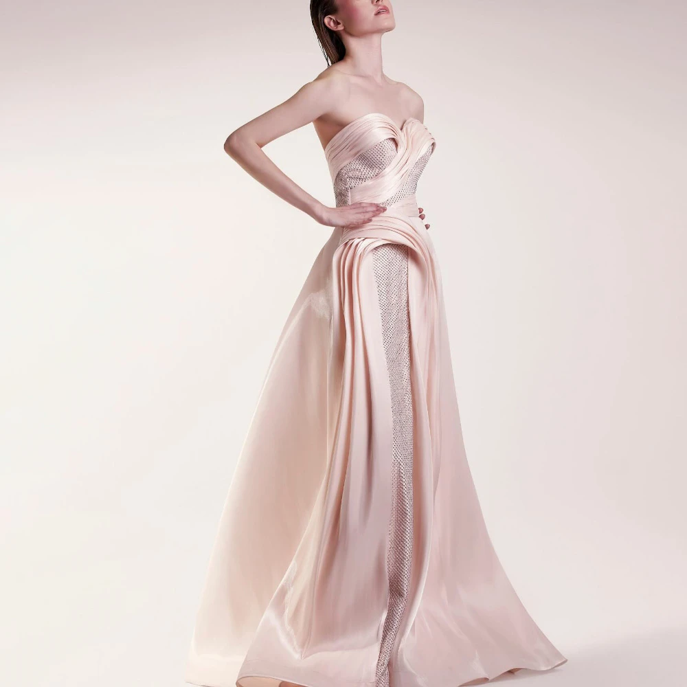 Customized Temperament Satin Evening Dresses Exquisite Strapless Sleeveless Homecoming Dresses Fashion Special Occasion Gowns