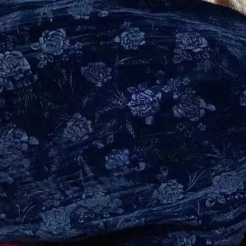 

Темно-синяя бархатная ткань с жаккардовым узором, африканский тисненый велюр для шитья платьев и ципао, ширина 130 см