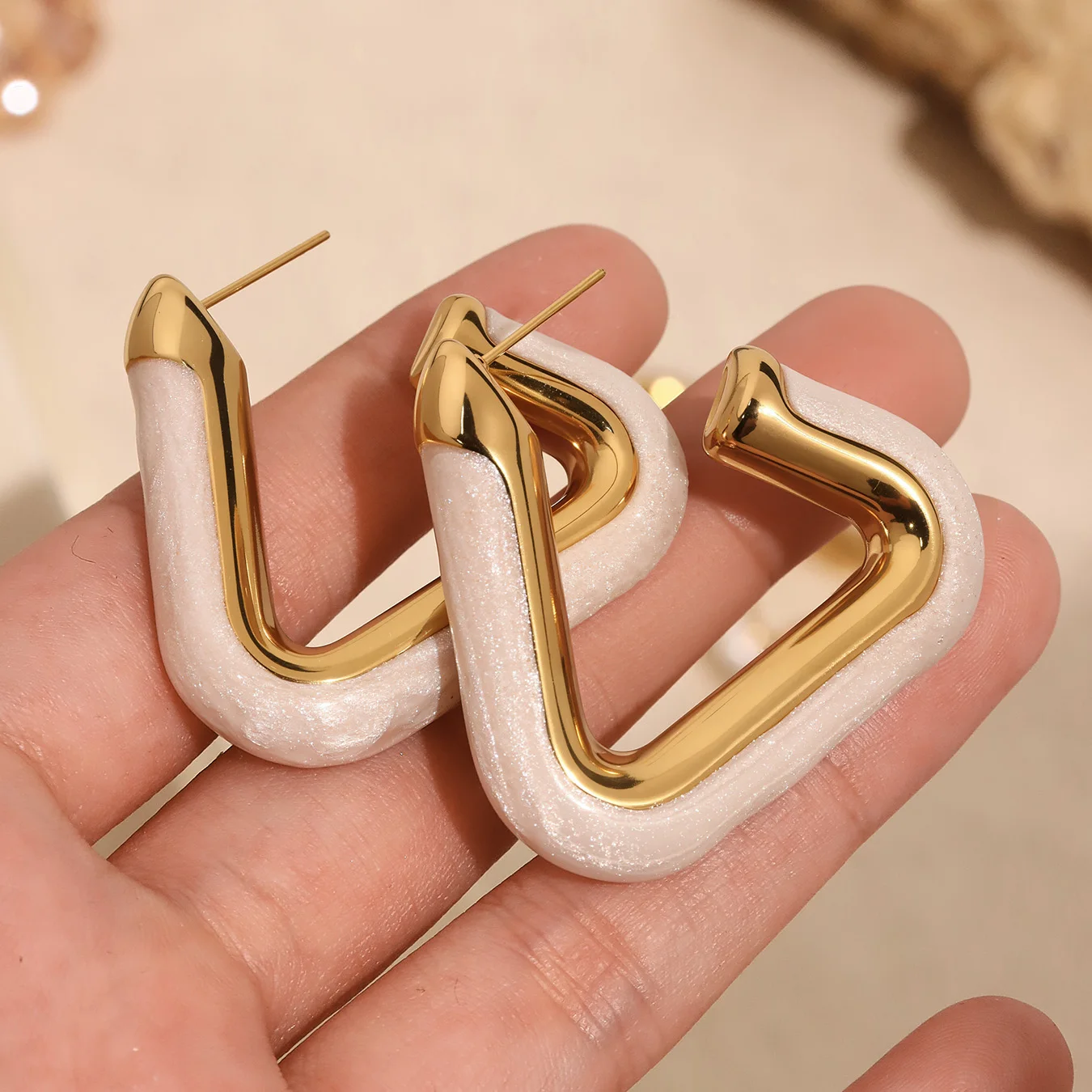 

Nivora Fashion Stainless Steel Stud Earrings For Women White Enamel Gold Plated Hypoallergenic Ear Wedding Earrings Jewelry