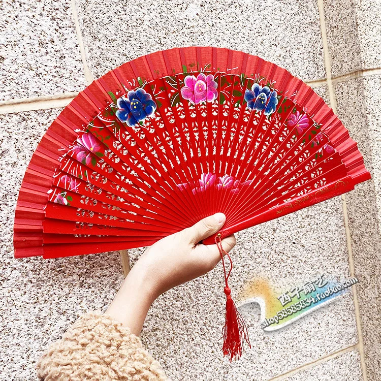 Red Dancing Fan Dou…