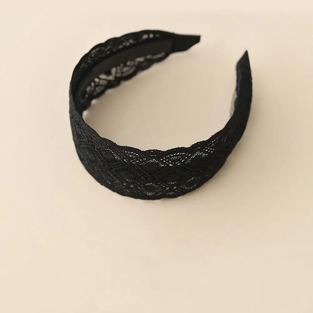 Vintage Elegant Wide Side Hollow Non Slip Wash Face Women Hair Hoop Lace Hairbands Korean Head Wrap Mother Headband