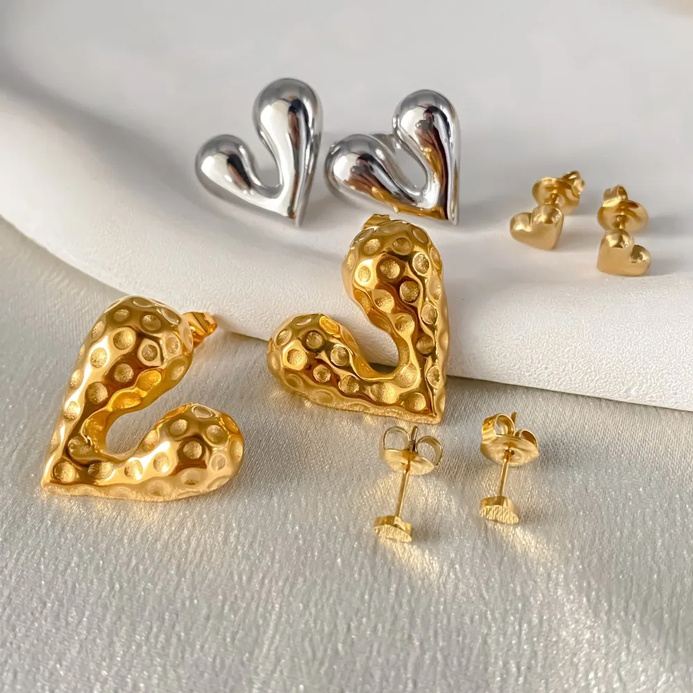 eManco Golden Heart Earrings Set Stainless Steel Stud Piercing Earrings Hip Hop Minimalist Style for Women\'s Jewelry