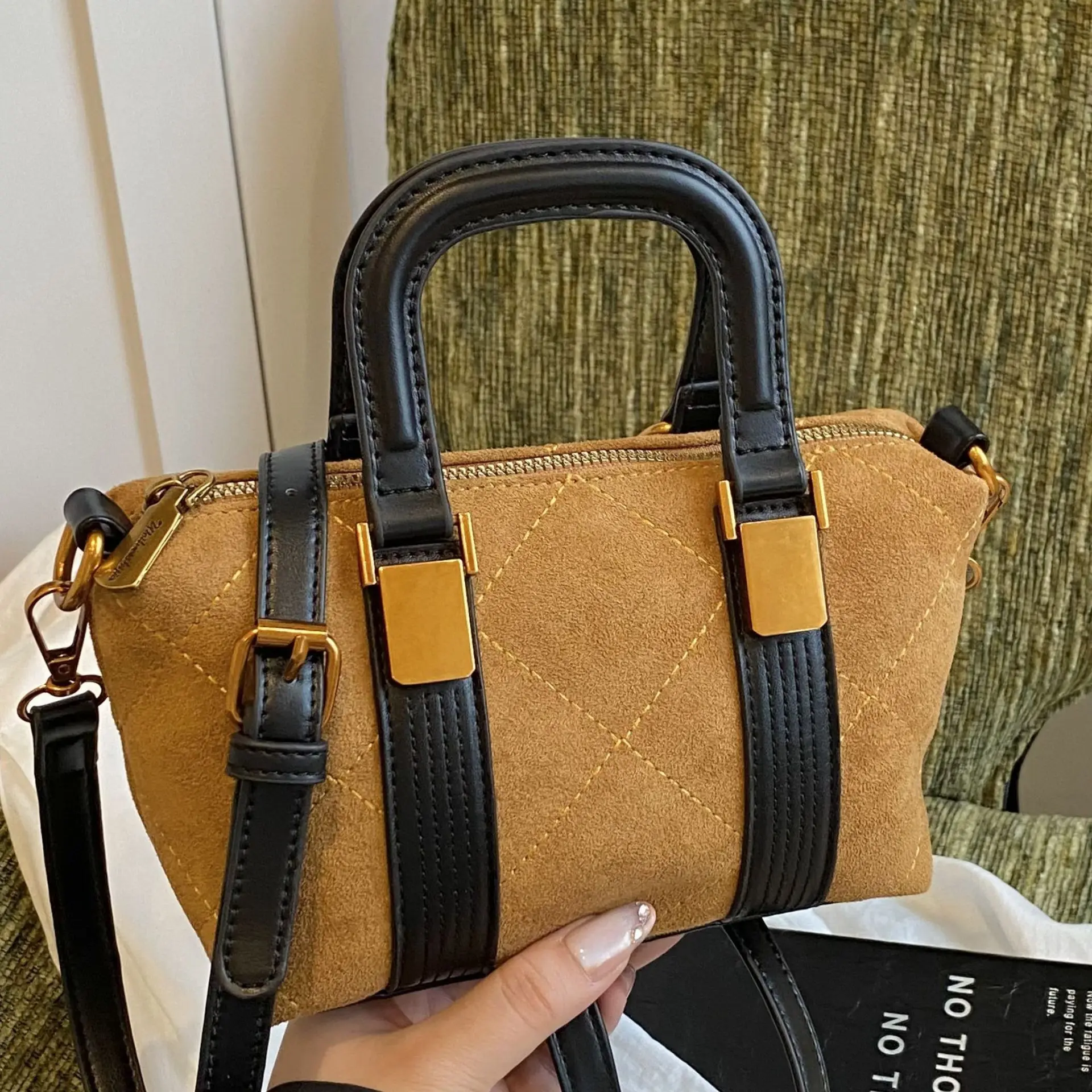 

2025 Fall Suede Handbag Retro Crossbody Purse Vintage Shoulder Bag for Women