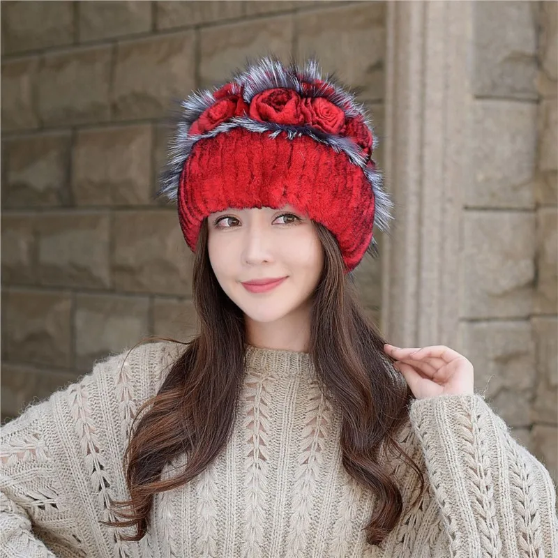 

A new style of fur hat for women featuring woven flowers and fashionable