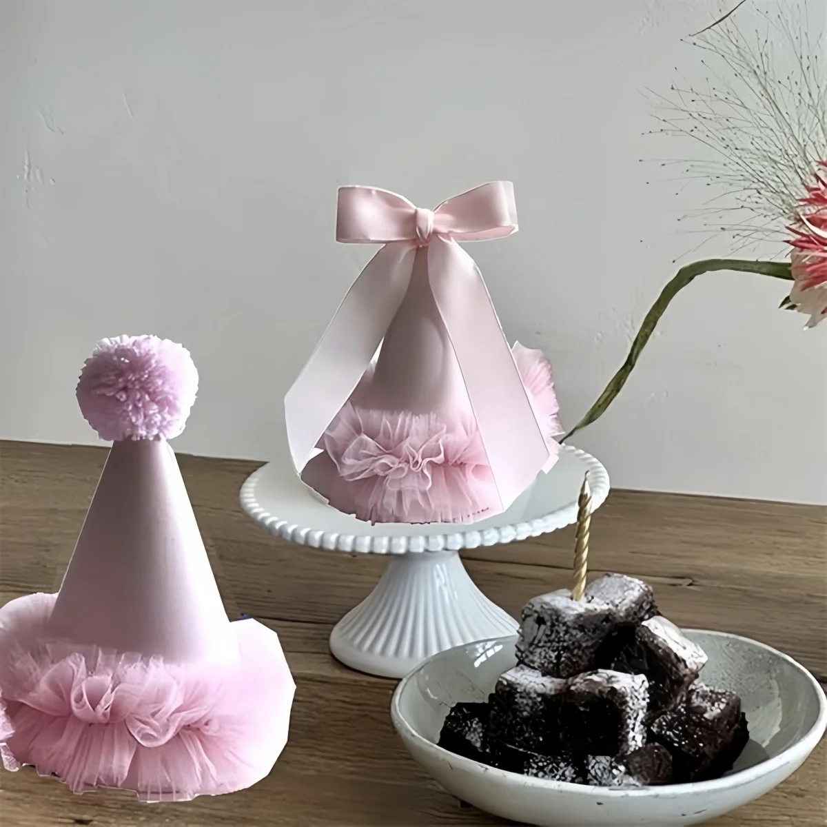 2 Stück rosa Spitzen-Schleifen-Geburtstagsparty-Hüte im koreanischen Stil, romantisch, für Frauen und Mädchen, Party-Dekoration, Foto-Requisiten – Detail 4