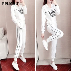 Streetwear Fashion Letter Print Tracksuit Women Casual Pullover Sweatshirt And Sweatpant Suit Hip Pop Black White 2 Piece Set