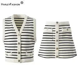 Classical French Style Lady Black White Single-breasted Suit V-neckline Sleeveless Top Mini Pencil Skirt