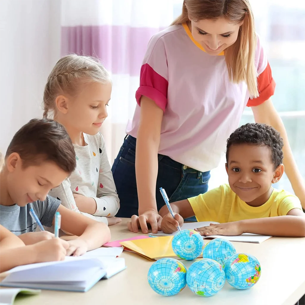 12 Stück Mini-Erdkugel, Fingerübungsball, PU-Kugel zum Drücken, Lernspielzeug, Schaumstoff-Druckball, Geschenk für Jungen und Mädchen – Detail 4
