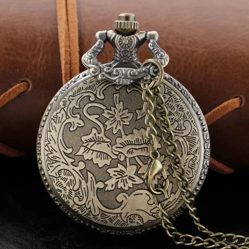 絶妙なカラフルなストライプスケールクォーツ懐中時計スチームパンク懐中時計男性と女性のネックレスペンダントチェーンギフト付き