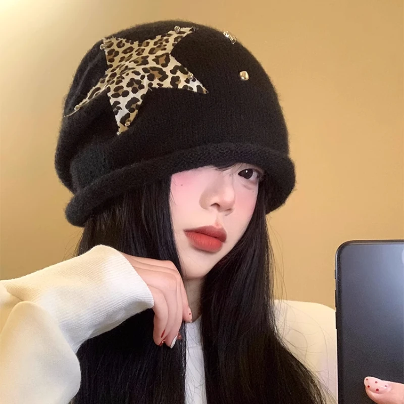 Retro Leopard Print Star Sticker Beanies for Women Autumn Winter Casual Warmth Versatile Literary Crimping Knitted Pullover Hat