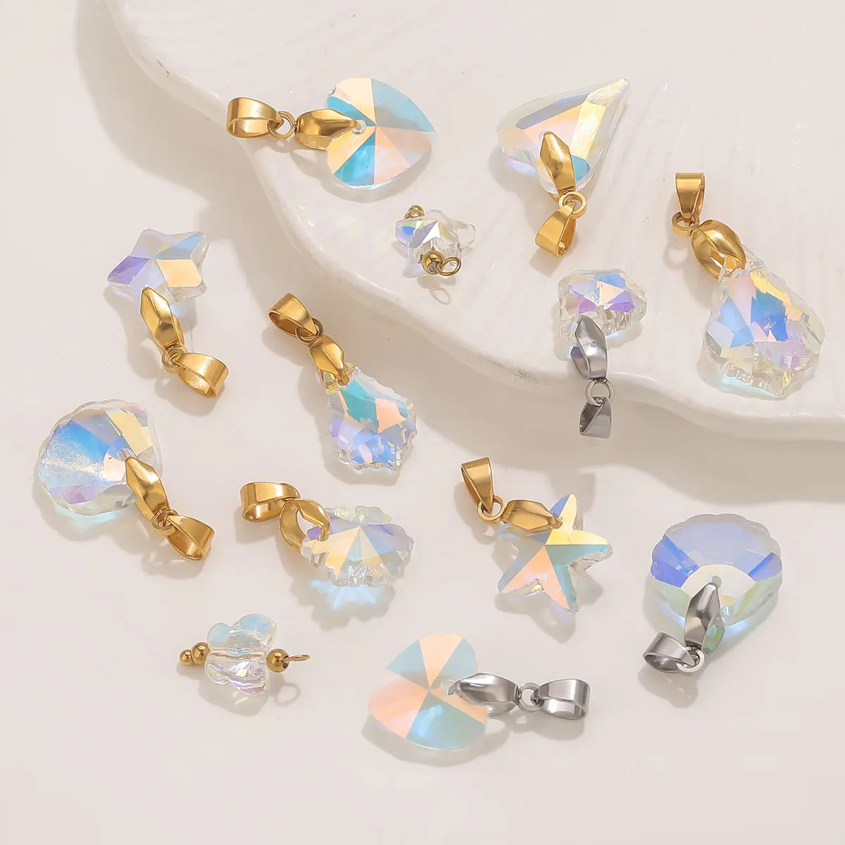 

5pcs Stainless Steel Gold-Plated Clasps with Acrylic Heart Pendants for DIY Necklaces Bracelets Earrings Jewelry Making Findings