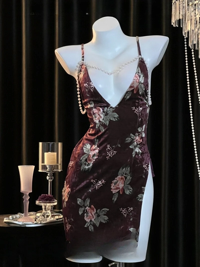 Robe licou fendue en V profond de style chinois, chaîne de poitrine en perles pour séduction, chemise de nuit Cheongsam en velours, maille douce et transparente, nouvelle collection