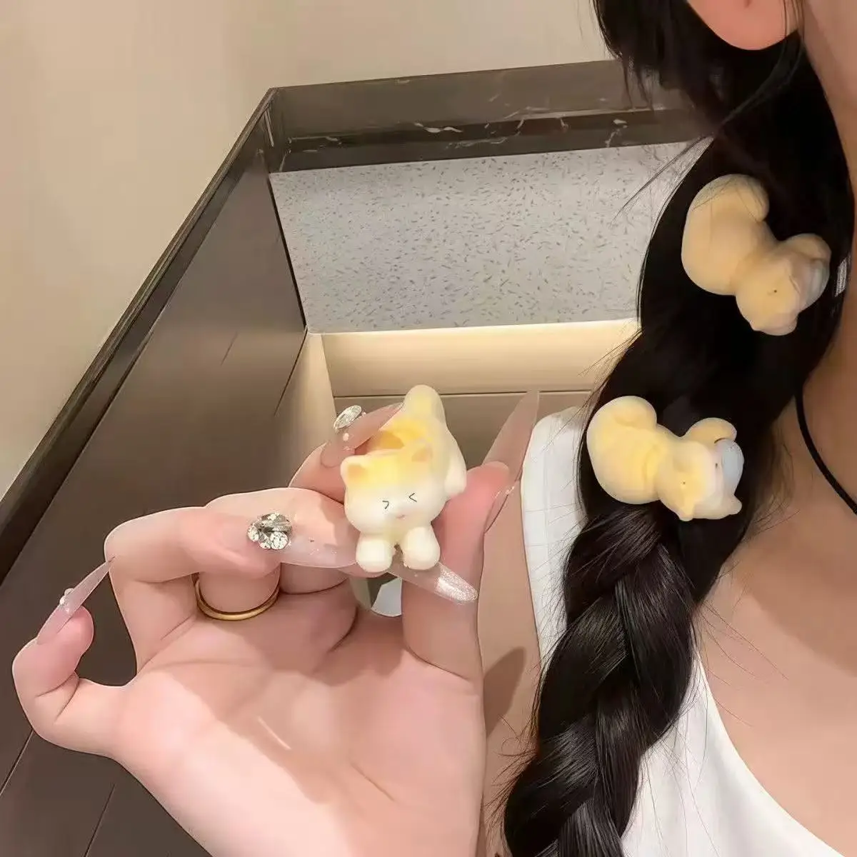 

Cute Cartoon Cat Fish Hair Clip Velvet Hair Accessories for Girls Side Bangs Duckbill Hairpin Fashionable Hair Accessories