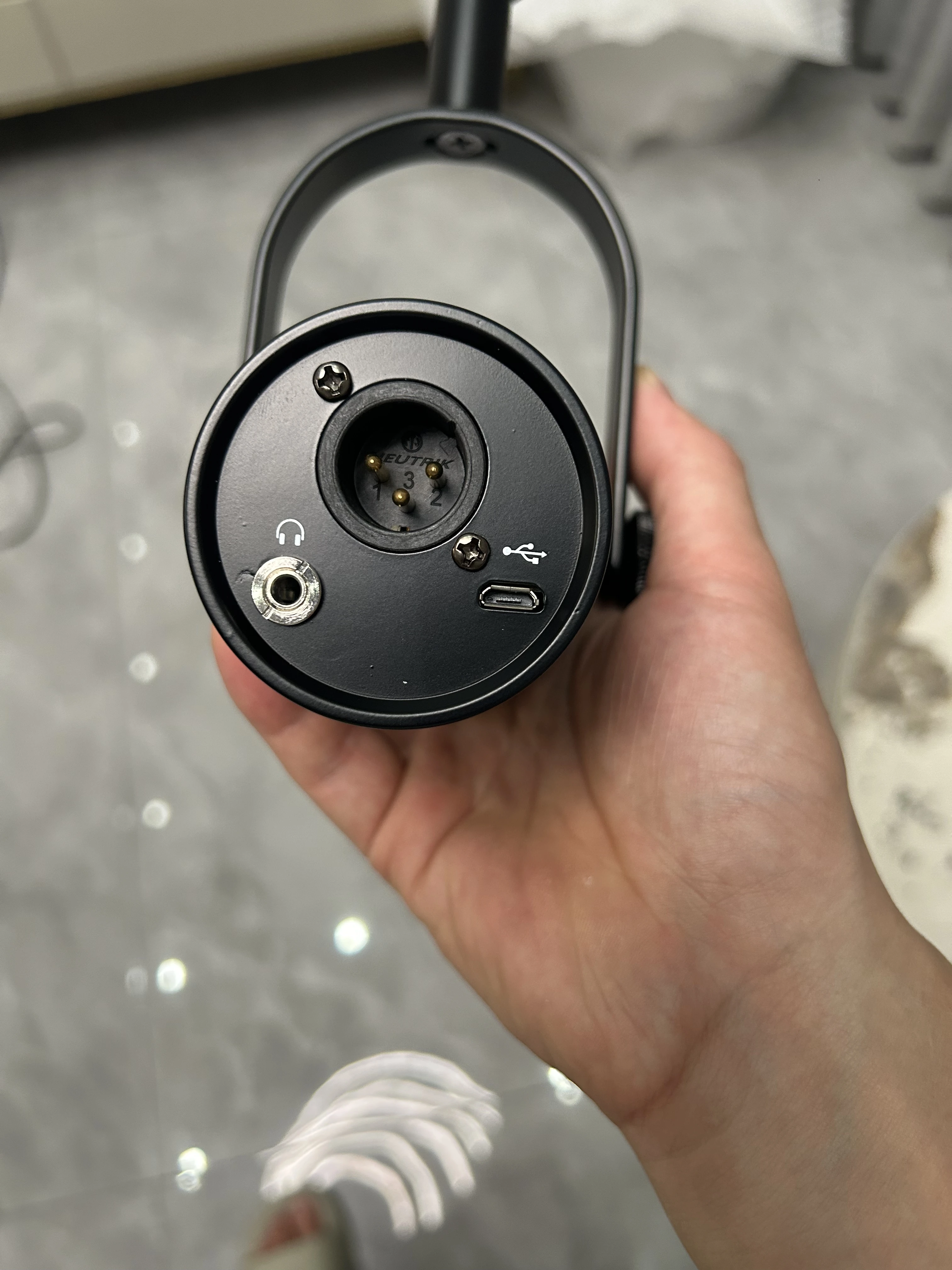 MV7 Studio Dynamic Microphone - огляд і ціна Gaming Microphone