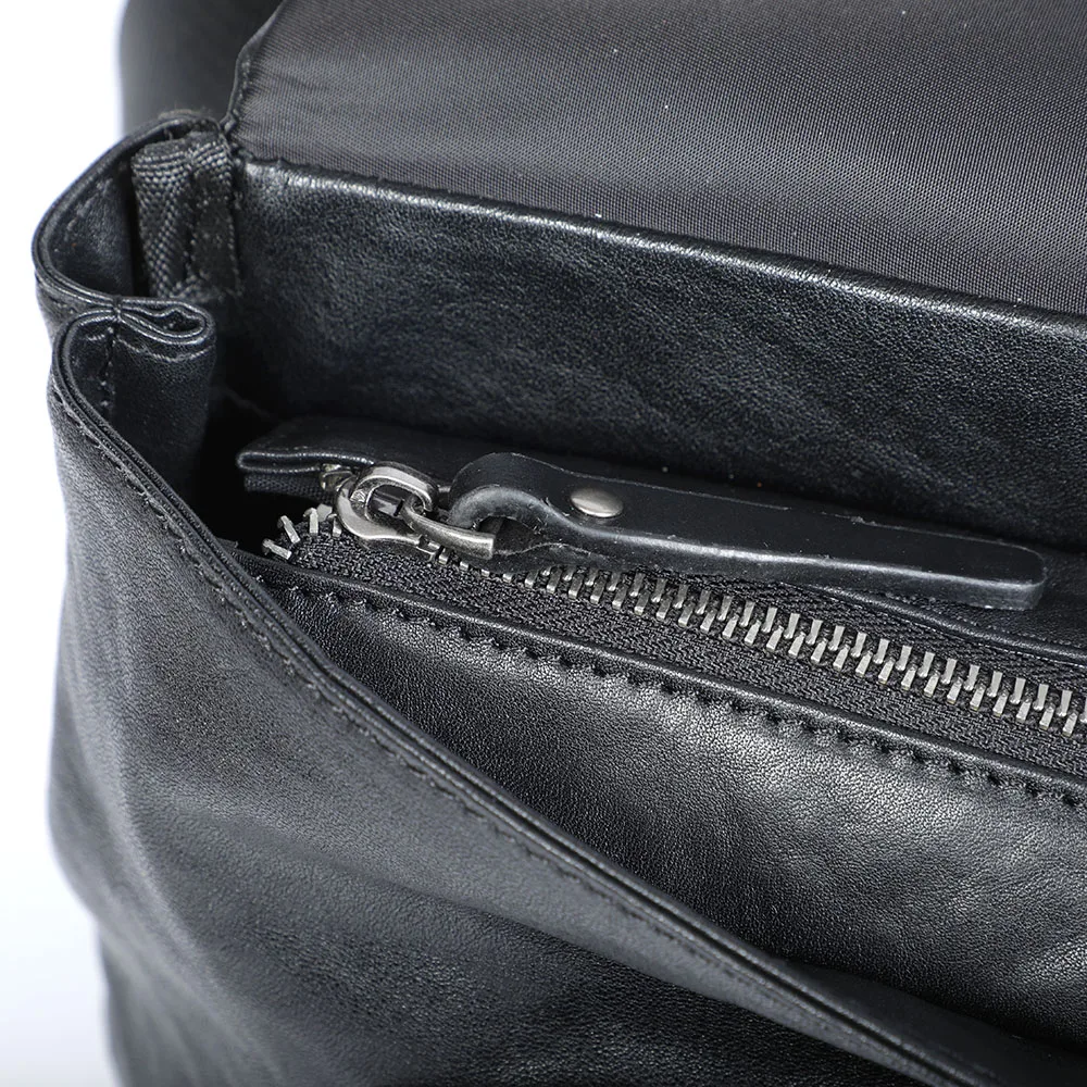 S.WORKER Herren-Umhängetasche aus Vollnarbenleder | Modische Umhängetasche, Crossbody-Tagesrucksack – Detail 19