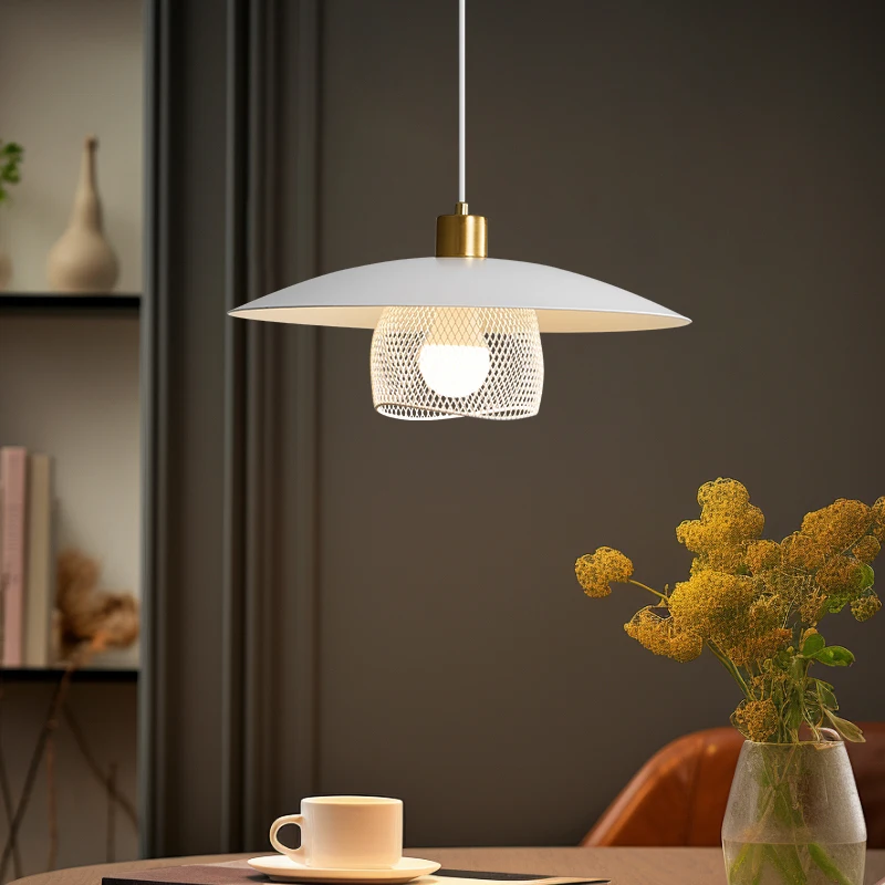 Krem Tarzı Restoran Avize İskandinav Uçan Daire Bar Avize Modern Minimalist Yaratıcı Kişilik Restoran Işık