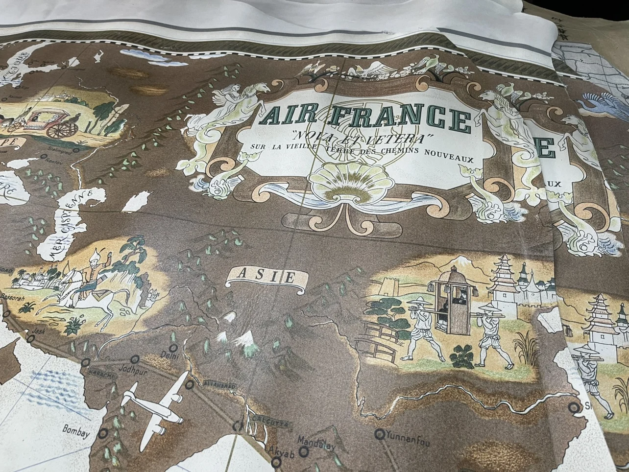 Air France Map Cowhide Hanging Ornaments Italian First Layer Cowhide Thickness of 1.6mm, Clear Printing