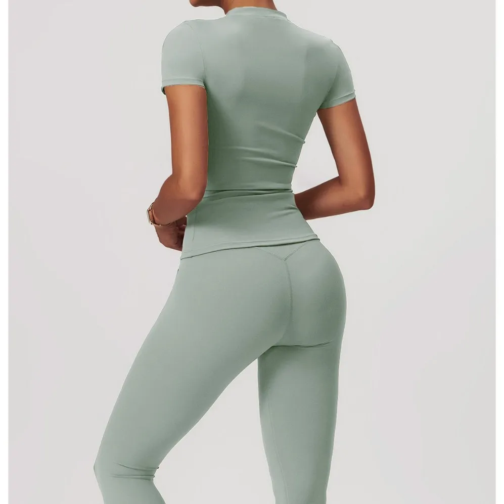 High-value sports suit for women in summer thin breathable yoga quick-drying short-sleeved high-waist nude jogging fitness