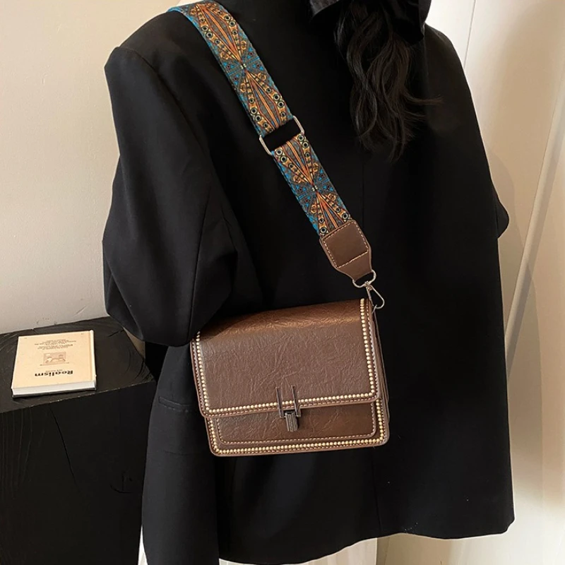 

Повседневные сумки через плечо, верхняя крышка, однотонная сумка через плечо из синтетической кожи для женщин, универсальная маленькая квадратная сумка из искусственной кожи