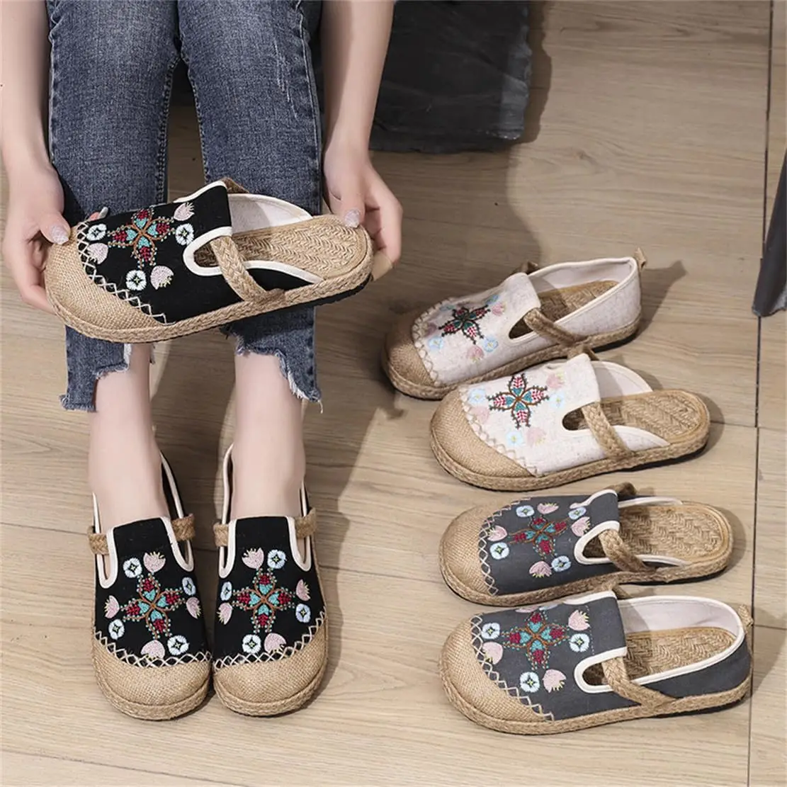 

Women Flower Linen Sandals Ethnic Flavor Fisherman Shoes Comfy Beach Sandals Breathable Loafers Cozy