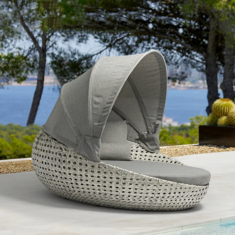 Outdoor Patio Backyard Porch Pool PE Rattan Round Daybed With Retractable Canopy