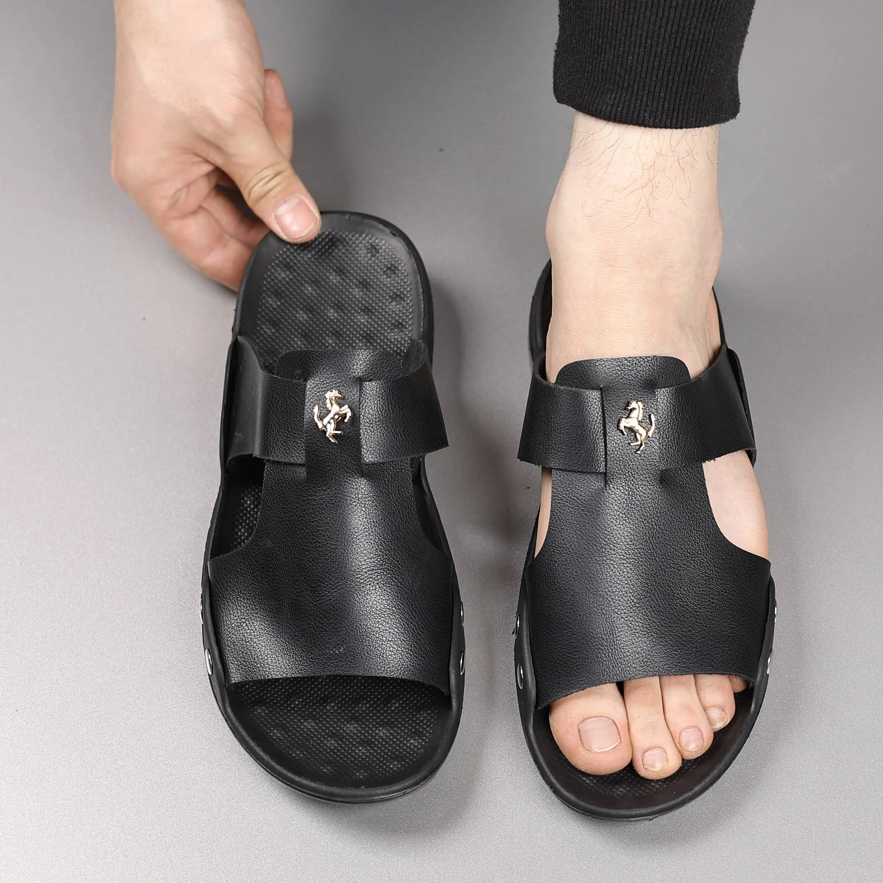 2026 Neue Sommer-Herrenschuhe, Hausschuhe, Herren-Innensandalen, Freizeitsandalen, Leichte Atmungsaktive Strandsandalen für Männer – Detail 6