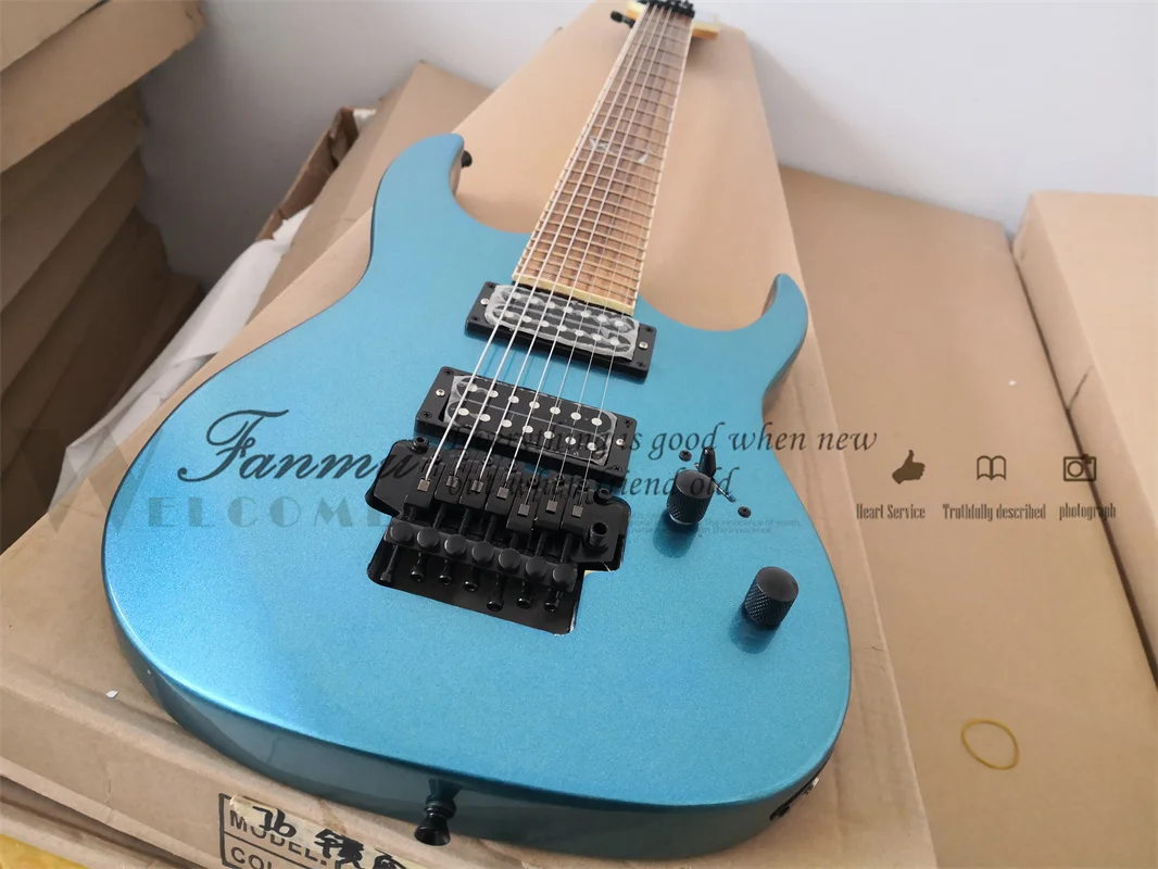 

7 String Metal Blue Electric Guitar K7 Body Maple Neck Tremolo Bridge Rosewood Fretboard 24 Frets Black Tuners