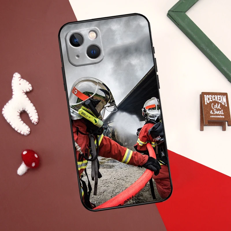 Firefighter Heroes Fireman Cover For iPhone 16 12 11 13 14 15 Pro Max 12 Mini Plus X XR XS Max Phone Case