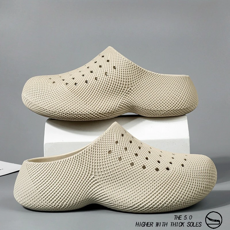 2026 New Summer Fashion Couple Slippers EVA Baotou Men's Sandals Outdoor Thick Bottom Hole Shoes Luxury Beach Men Garden Shoes