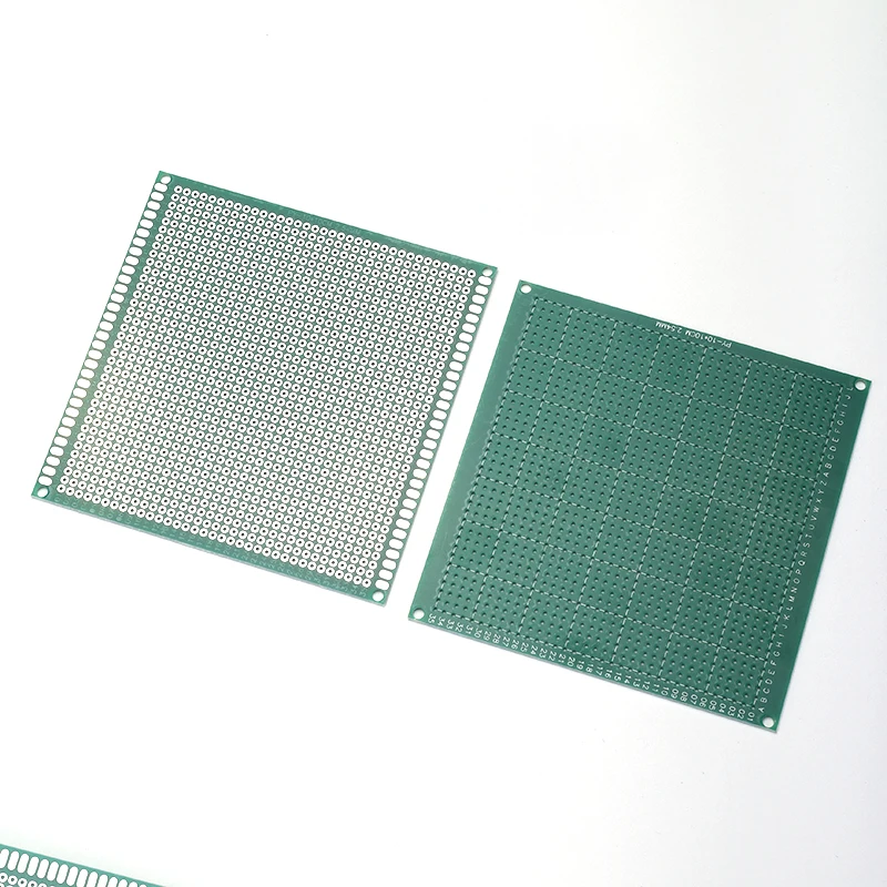 2 Stück 10x10CM einseitige Leiterplatte mit 2,54mm Rastermaß für universelle DIY-Elektronikprojekte. – Detail 4