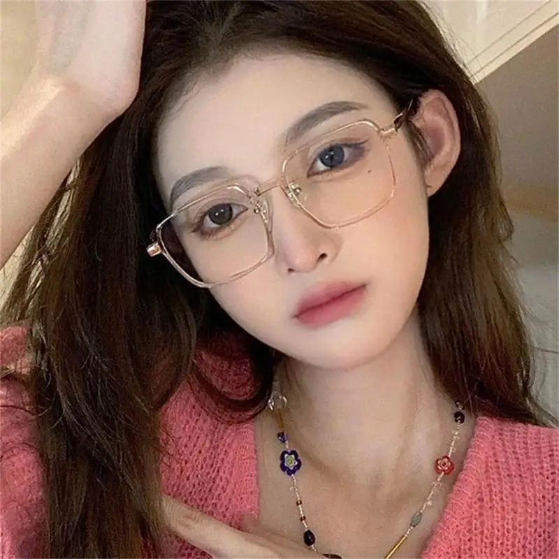 2024 Reading Glasses Anti Blue Light Presbyopia Eyewear High-definition for Men and Women Trendy Fashionable Transparent Frame